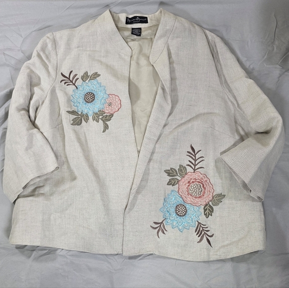 mercer & madison Jackets & Blazers - Mercer & Madison Cream Floral Embroidered Linen Blazer